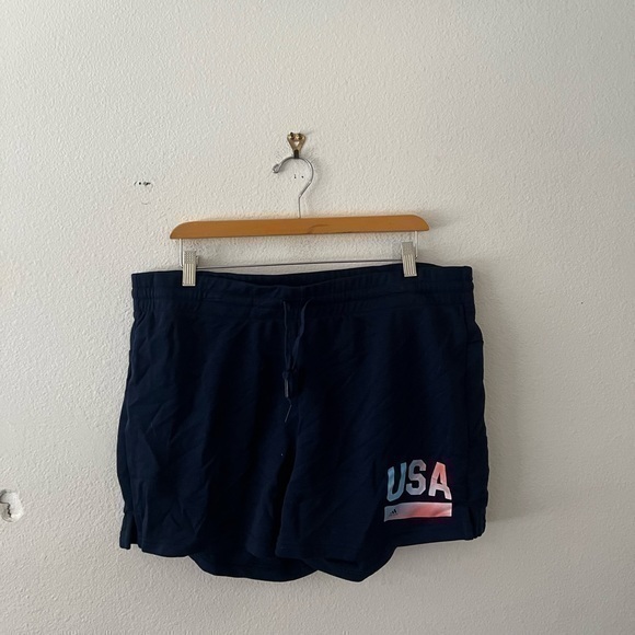 Adidas Shorts Size XL